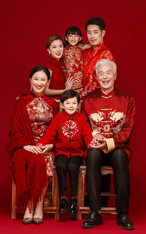 芳妮豆丁儿童摄影 红透全家福 | 幸福感满满的纪念照