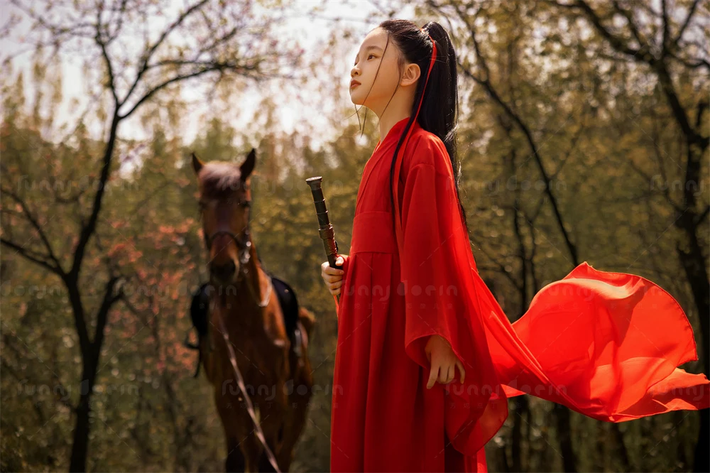 芳妮豆丁儿童摄影 红衣锦绣