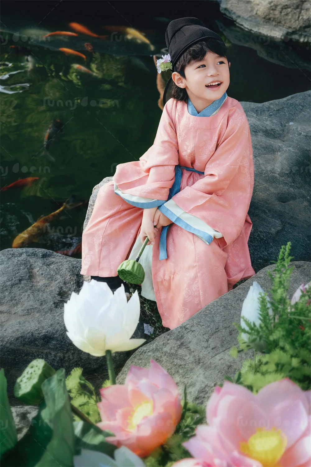 芳妮豆丁儿童摄影 藕花深处