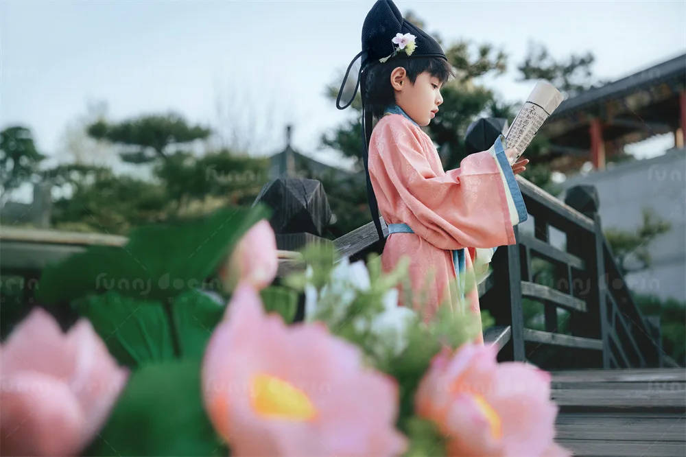 芳妮豆丁儿童摄影 藕花深处