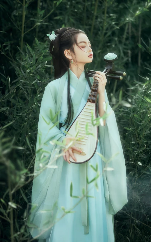 芳妮豆丁儿童摄影 琴鸣春意