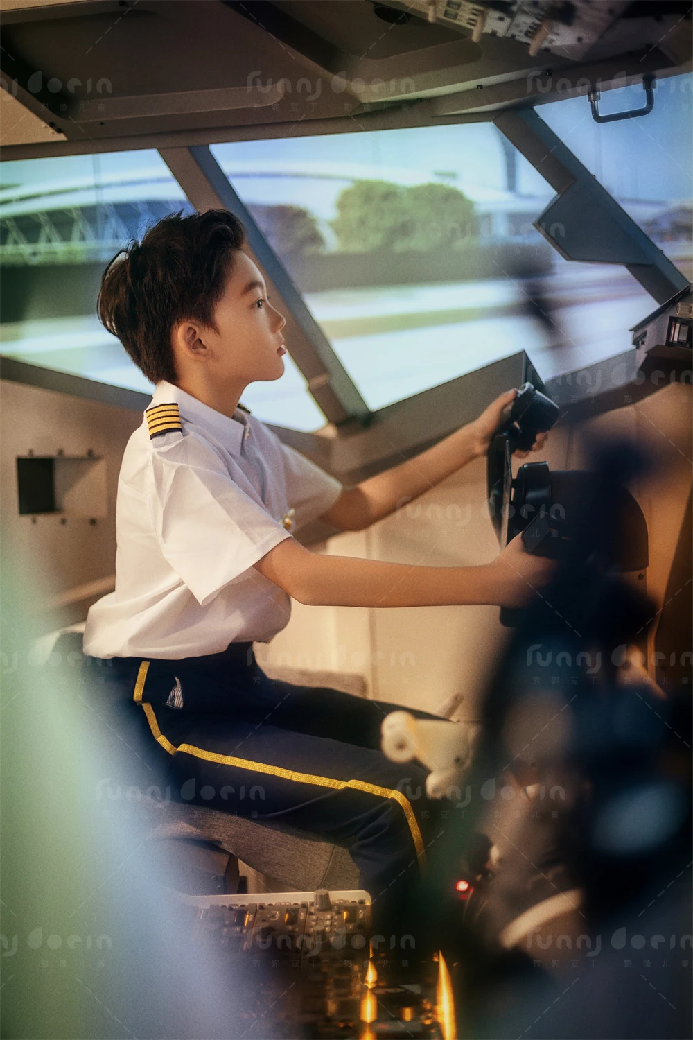 芳妮豆丁儿童摄影 童行天际