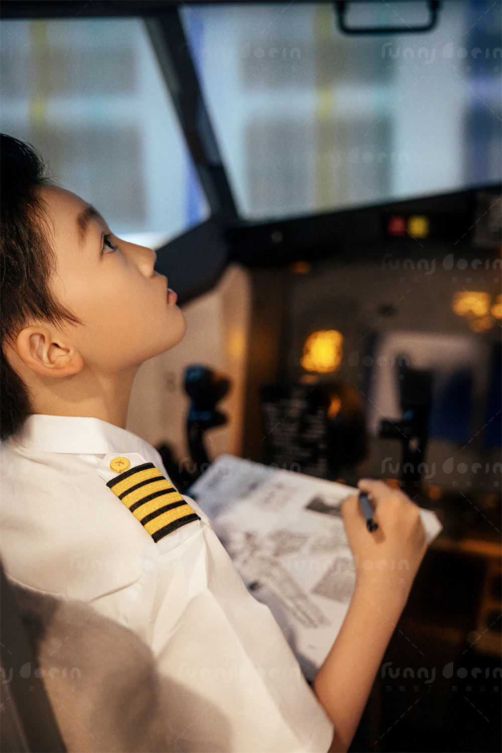 芳妮豆丁儿童摄影 童行天际