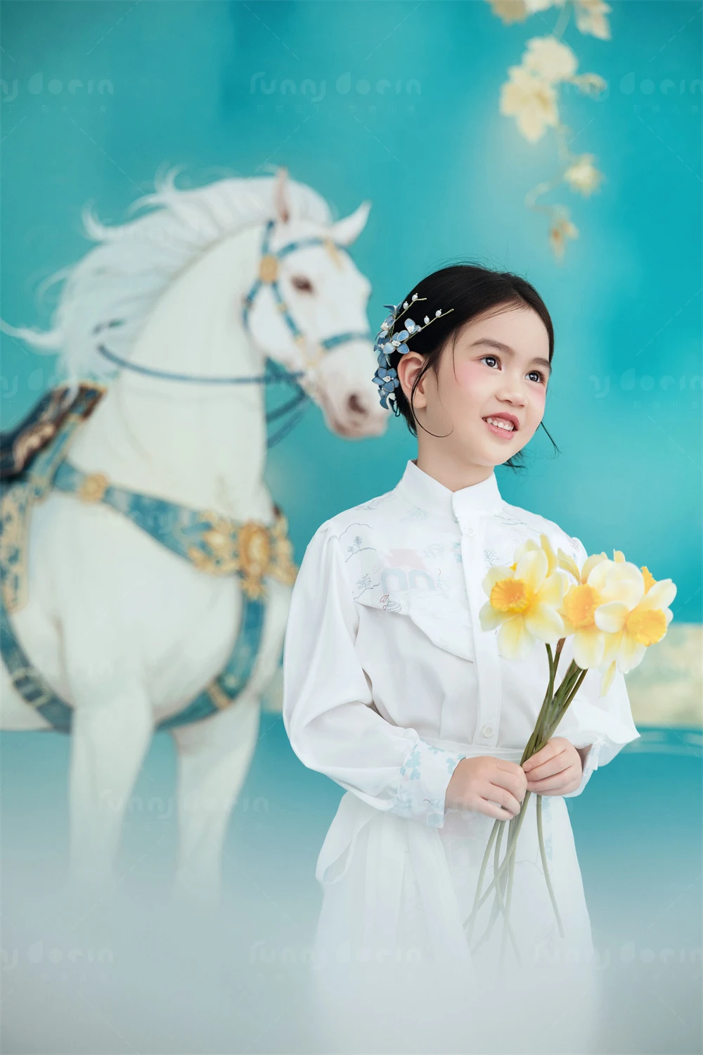 芳妮豆丁儿童摄影 白马迎春