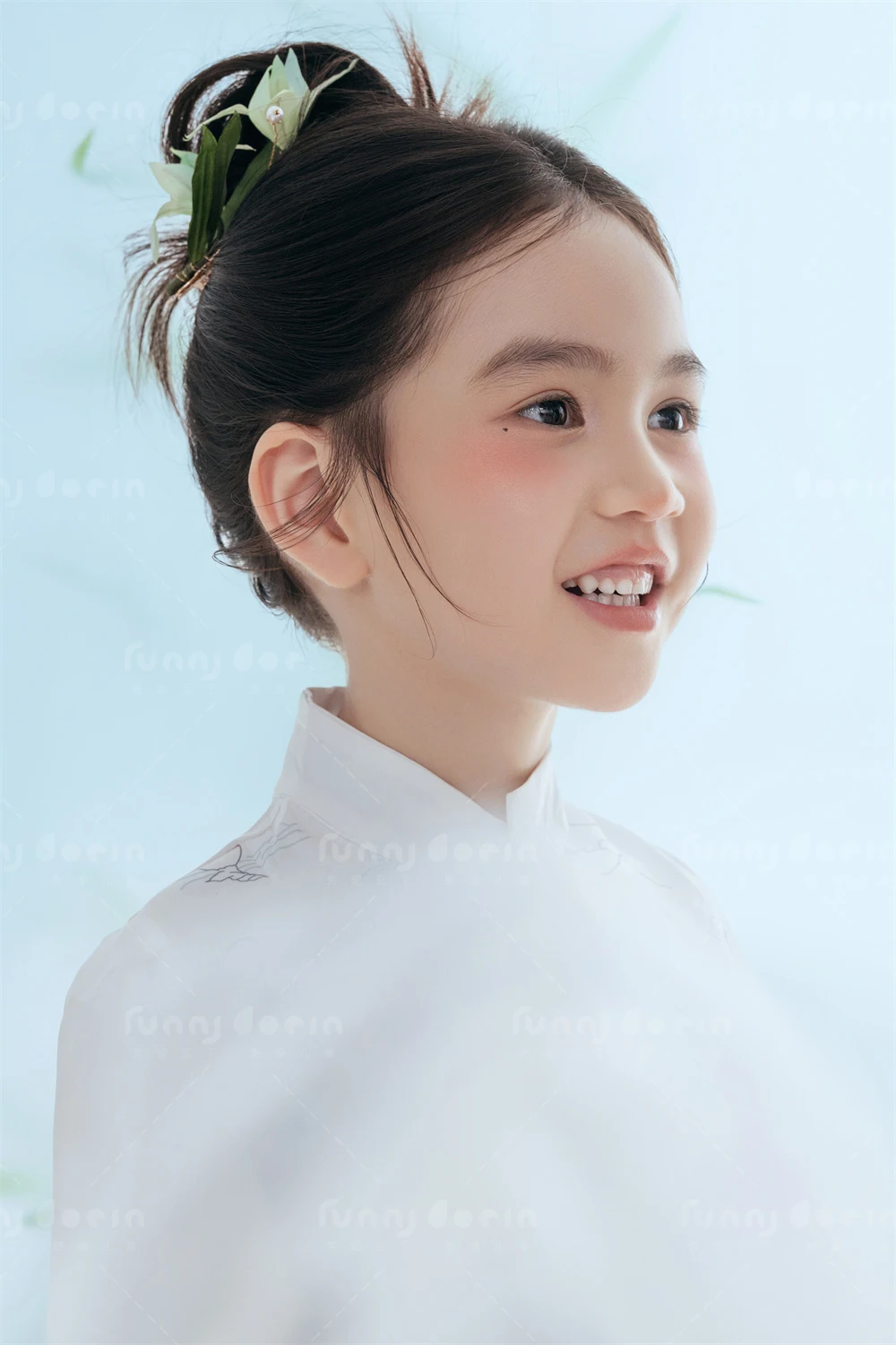 芳妮豆丁儿童摄影 白马迎春