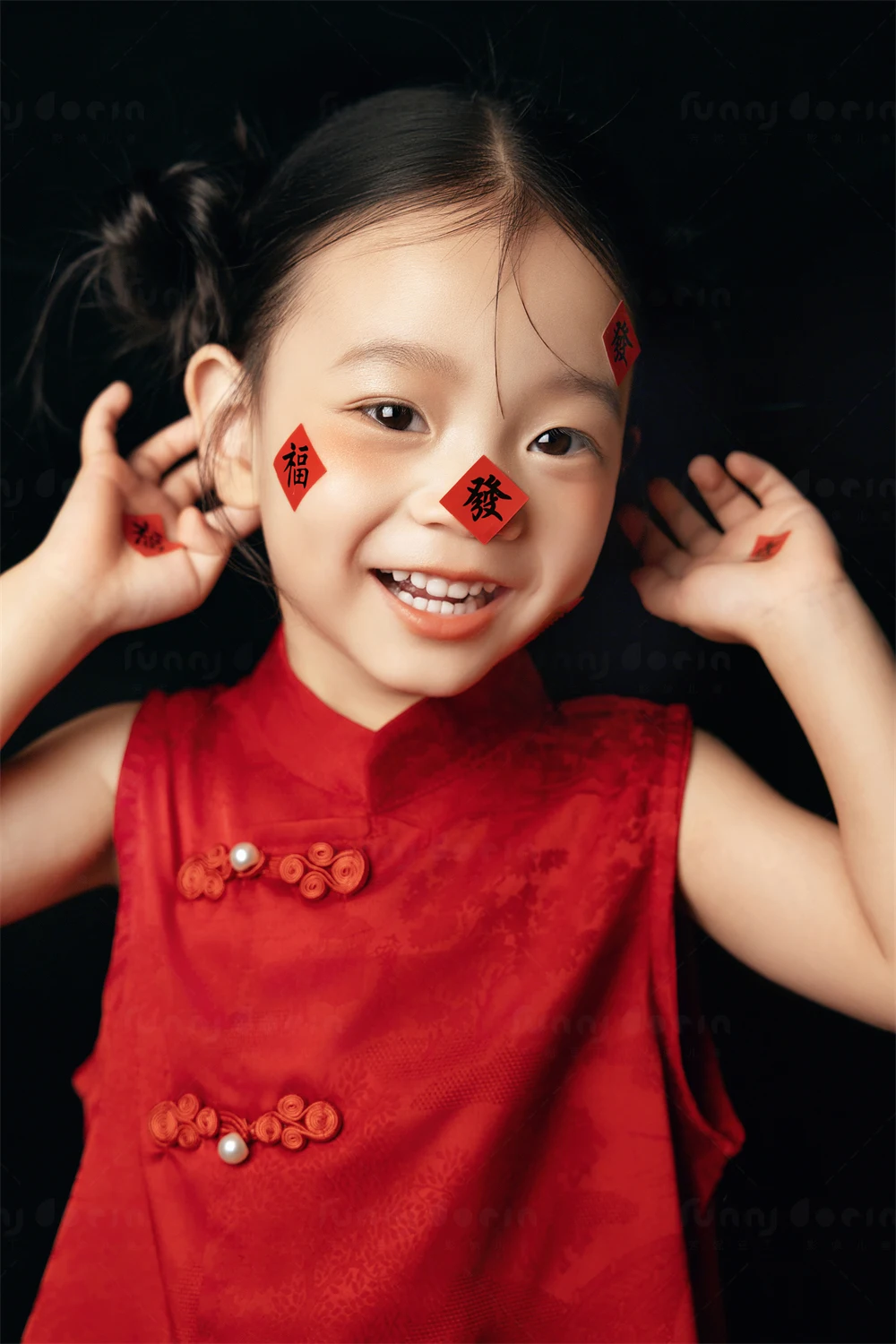芳妮豆丁儿童摄影 灯启年欢