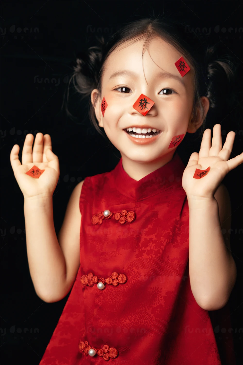 芳妮豆丁儿童摄影 灯启年欢