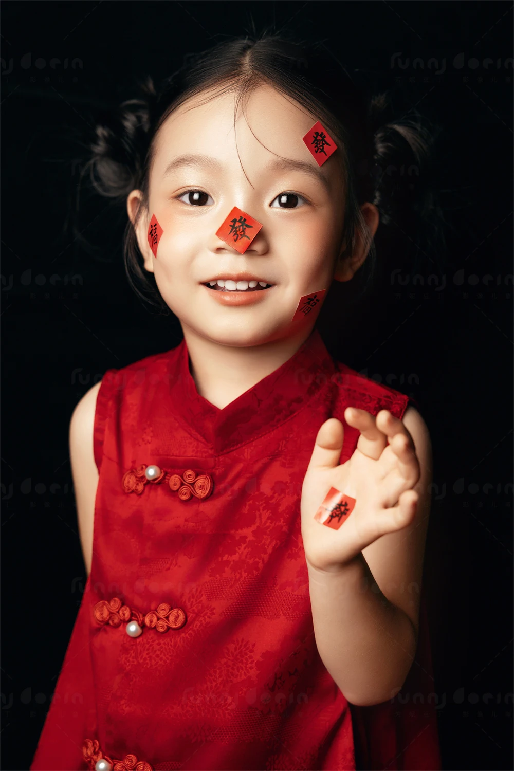 芳妮豆丁儿童摄影 灯启年欢