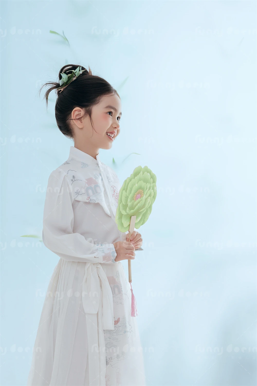 芳妮豆丁儿童摄影 白马迎春