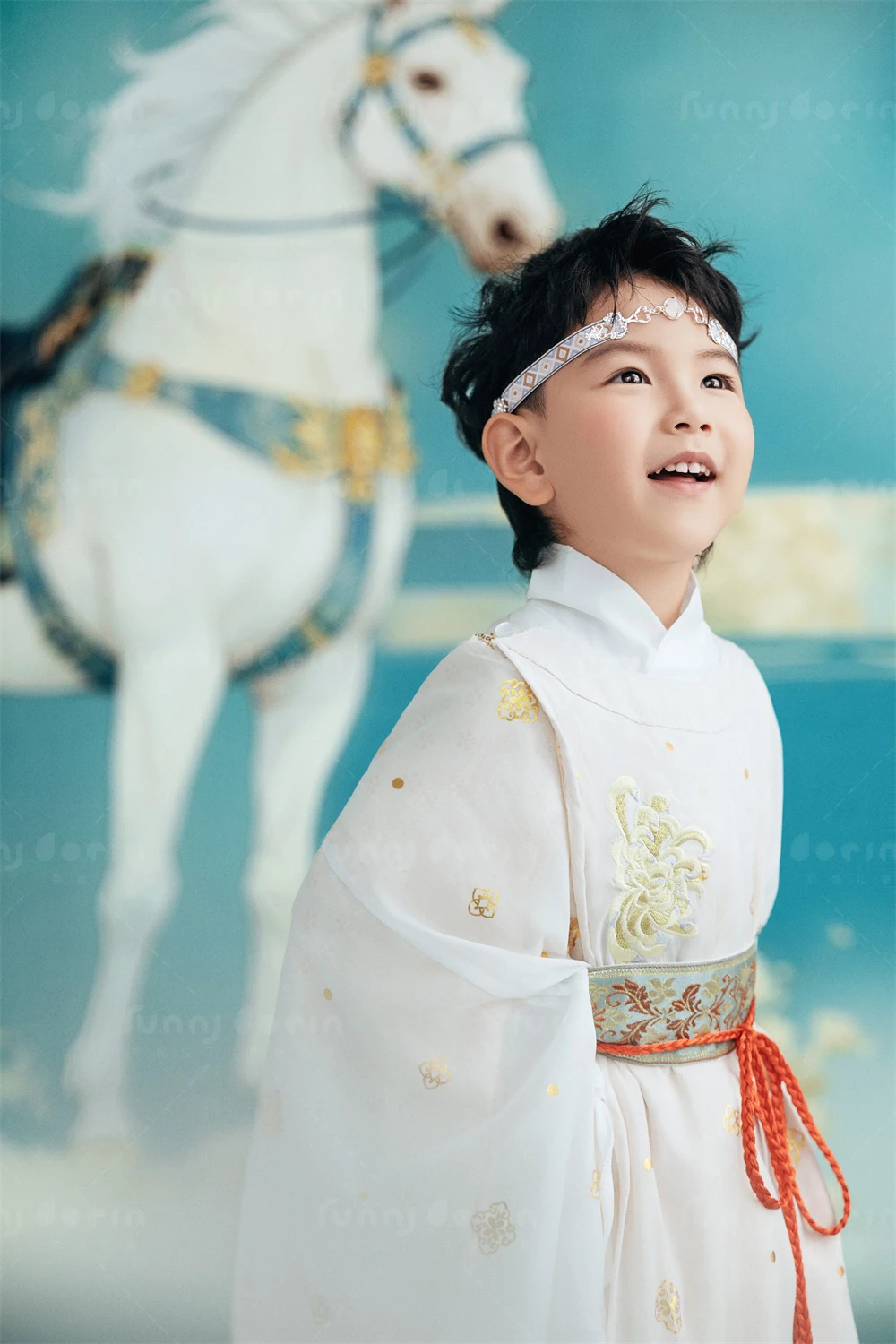 芳妮豆丁儿童摄影 龙驹踏春