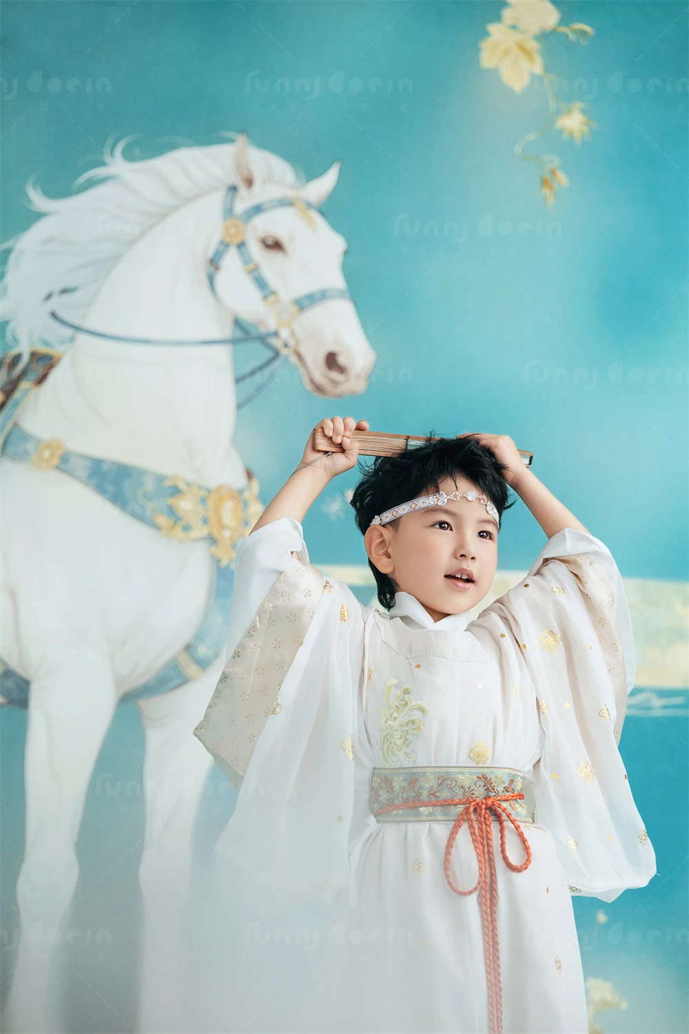 芳妮豆丁儿童摄影 龙驹踏春
