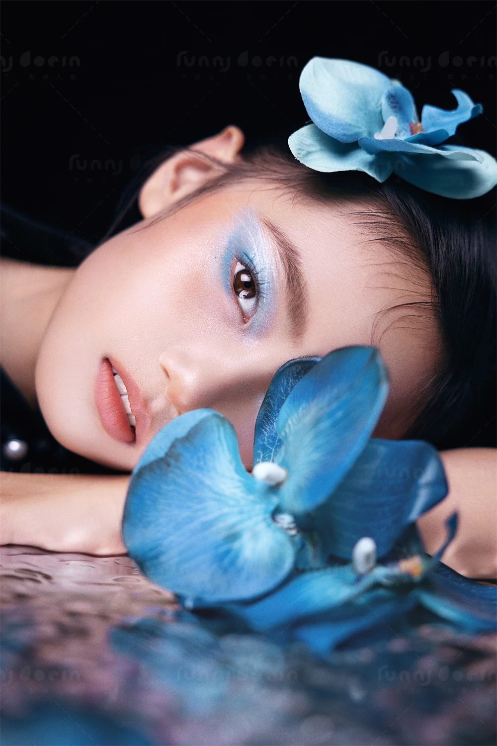 芳妮豆丁儿童摄影 蓝水镜花