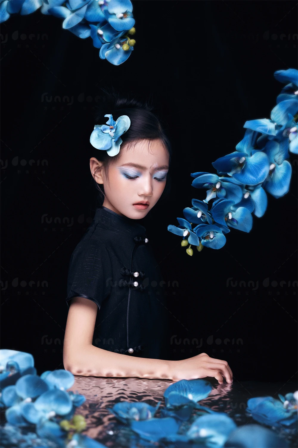 芳妮豆丁儿童摄影 蓝水镜花