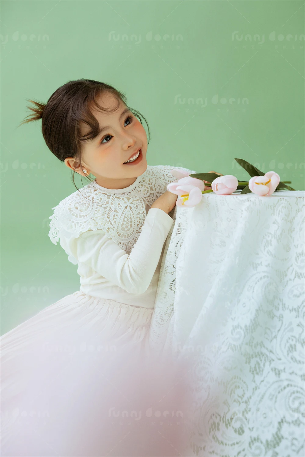 芳妮豆丁儿童摄影 白绒红果