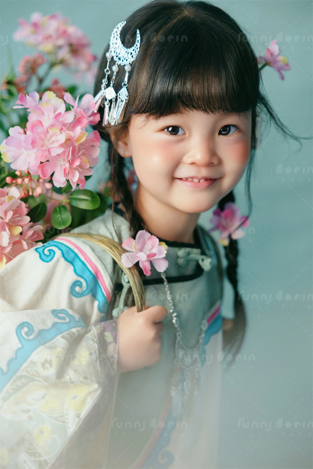 芳妮豆丁儿童摄影 花篓小记