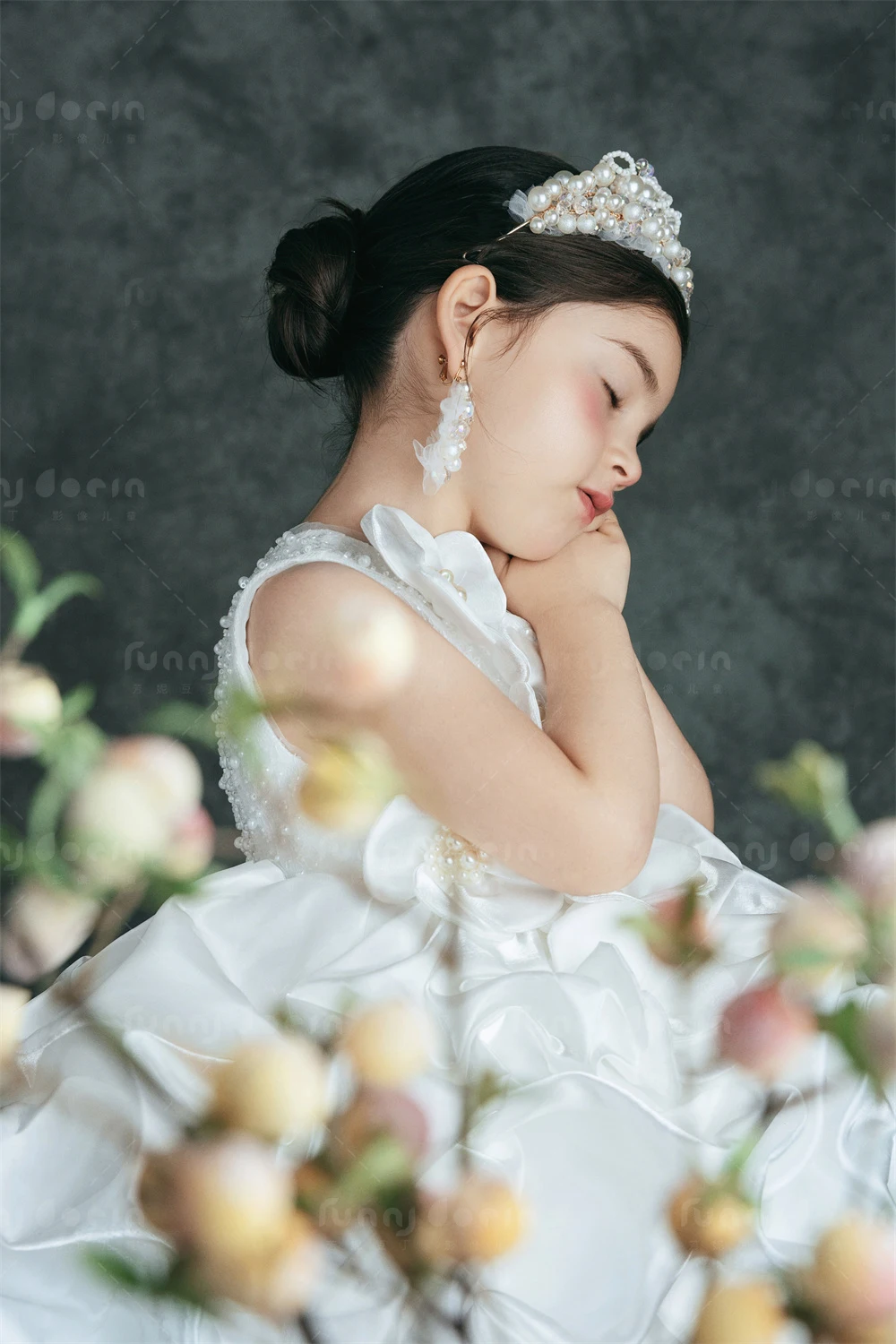 芳妮豆丁儿童摄影 纯白加冕
