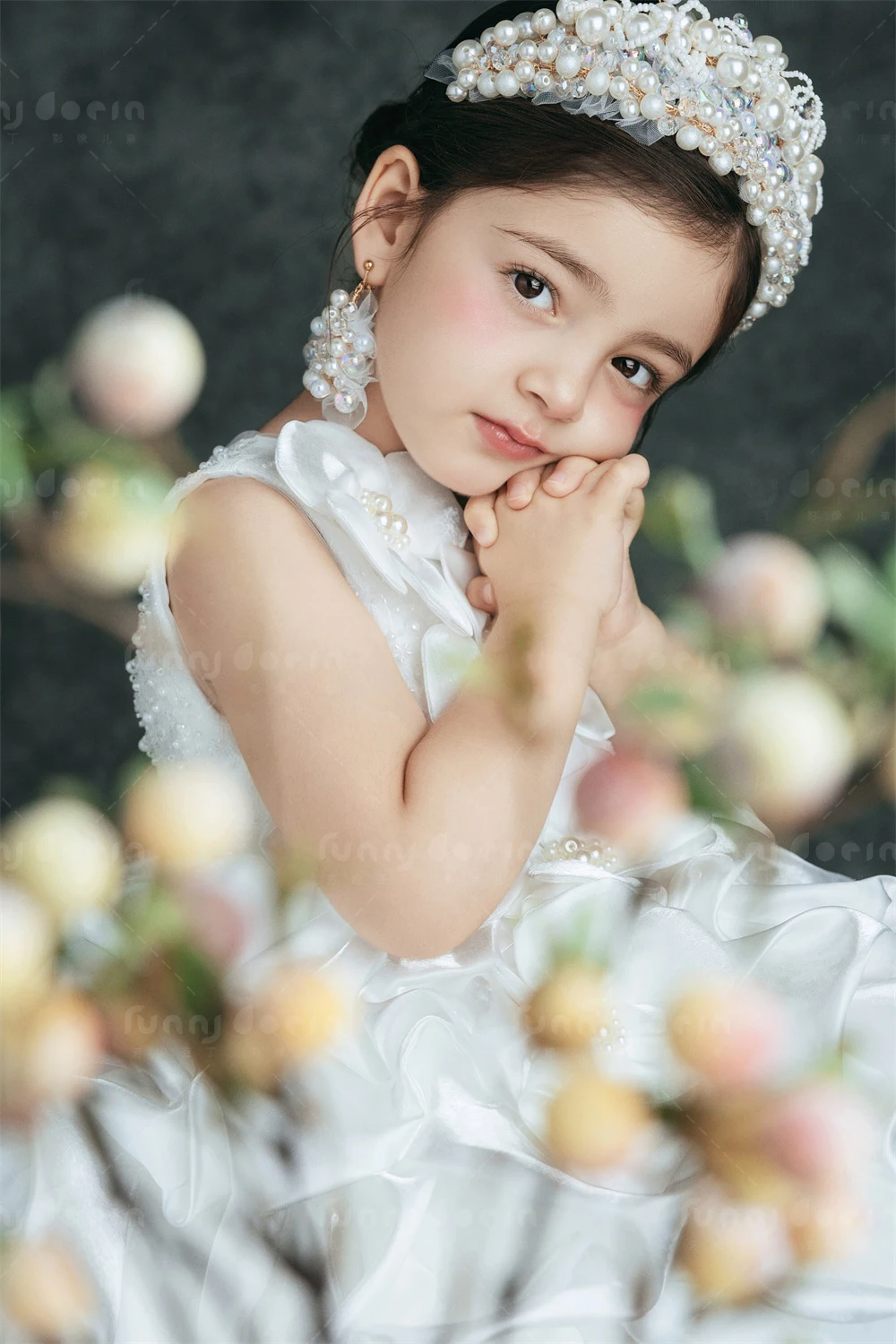 芳妮豆丁儿童摄影 纯白加冕