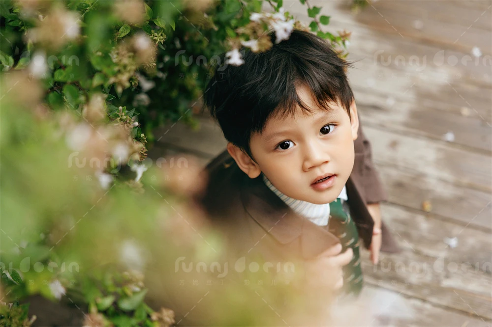 芳妮豆丁儿童摄影 庭院少年信