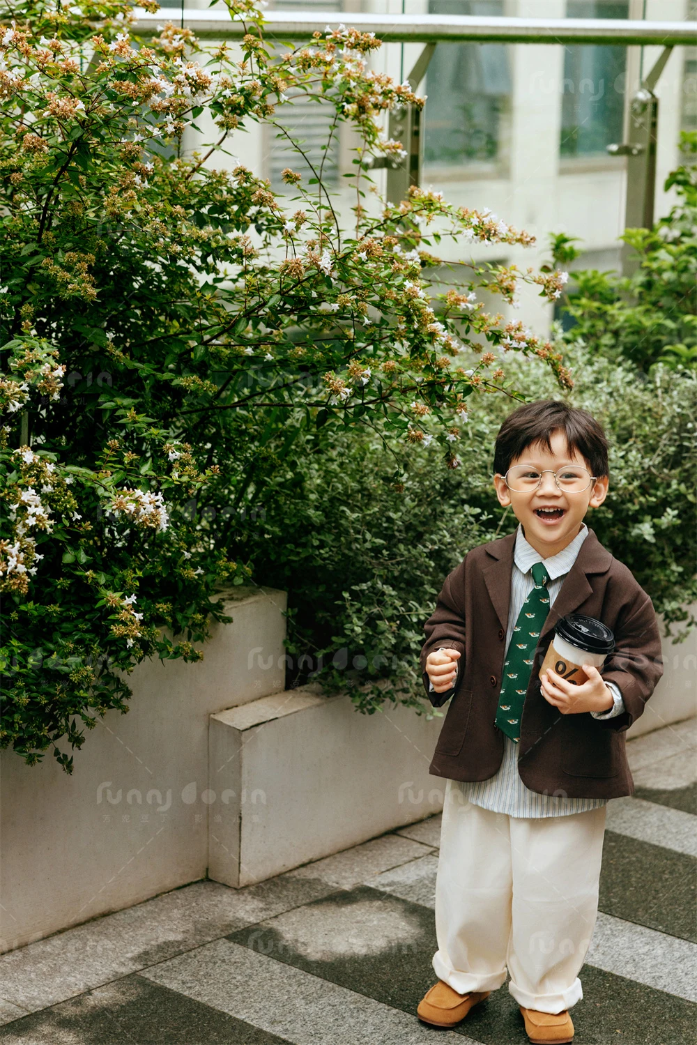 芳妮豆丁儿童摄影 庭院少年信