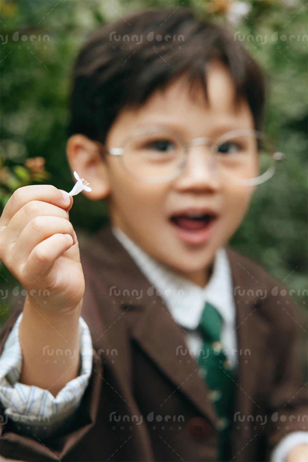 芳妮豆丁儿童摄影 庭院少年信